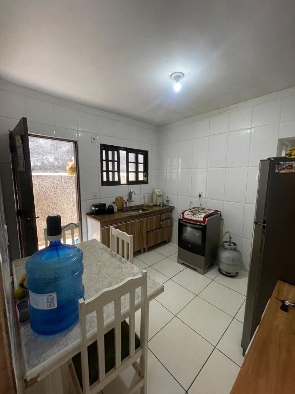 Casa à venda com 2 quartos, 100m² - Foto 10