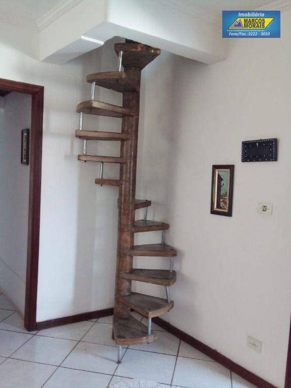 Casa à venda com 2 quartos, 142m² - Foto 7