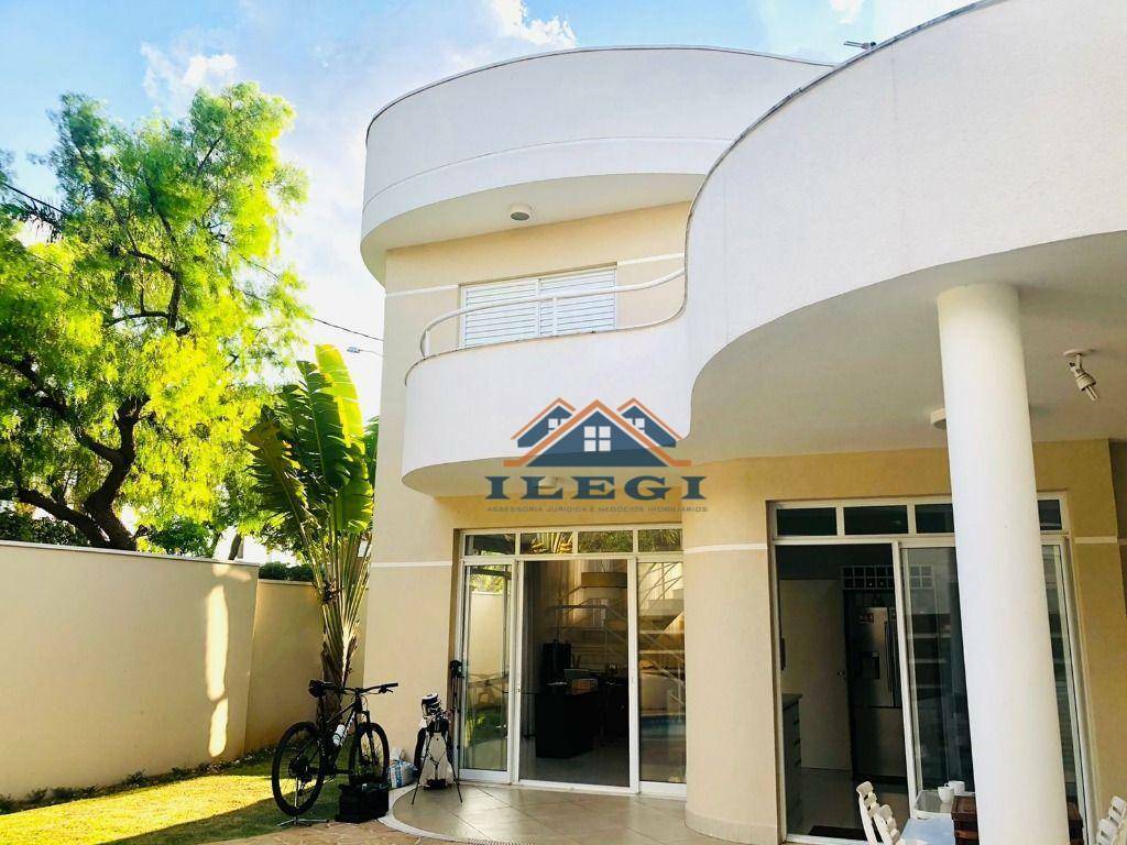 Casa de Condomínio à venda com 3 quartos, 246m² - Foto 4