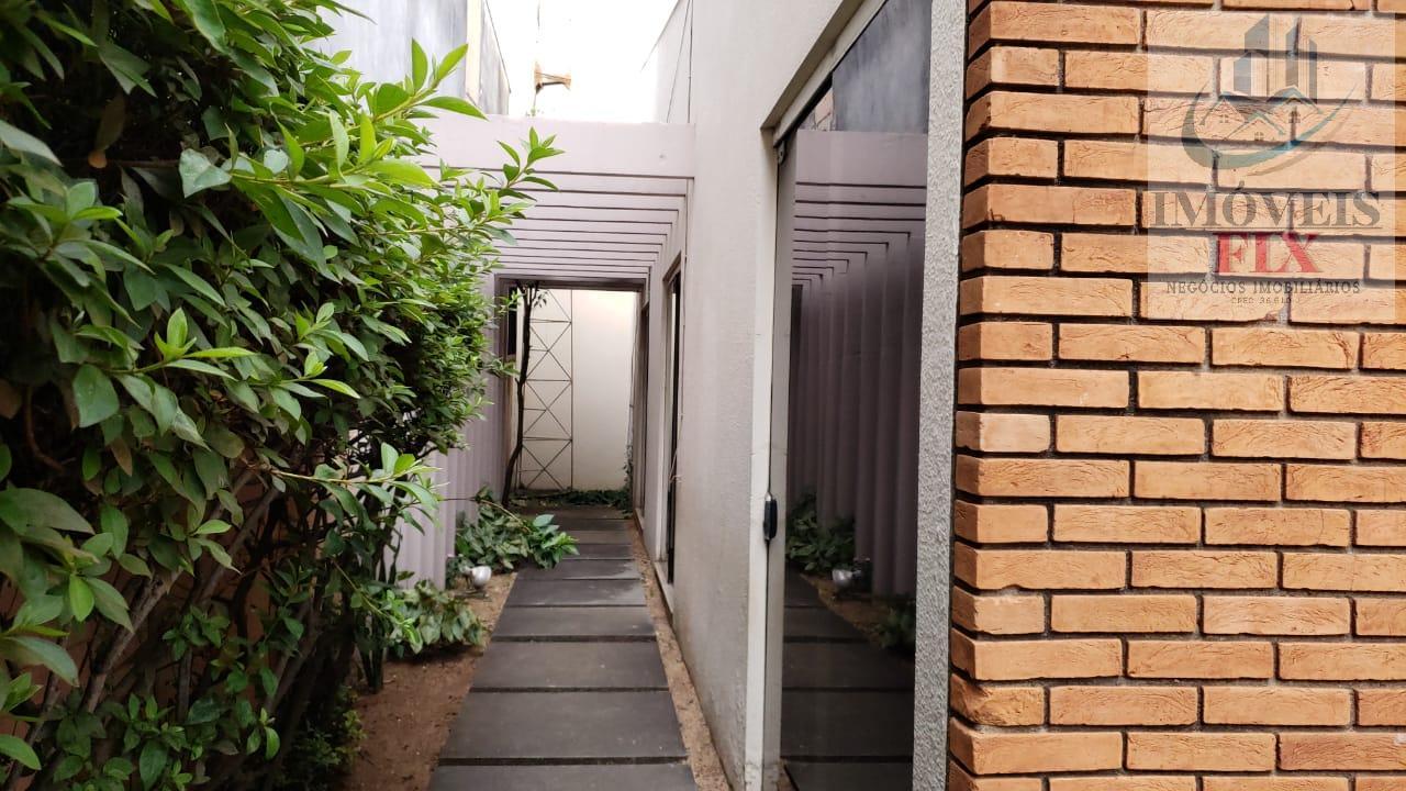 Casa à venda com 5 quartos, 322m² - Foto 30