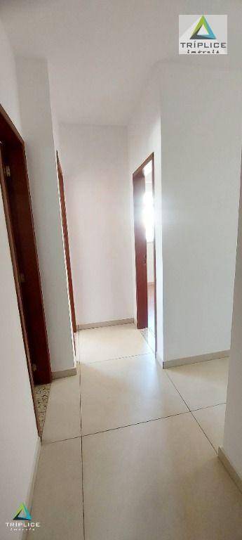 Apartamento à venda com 2 quartos, 100m² - Foto 2