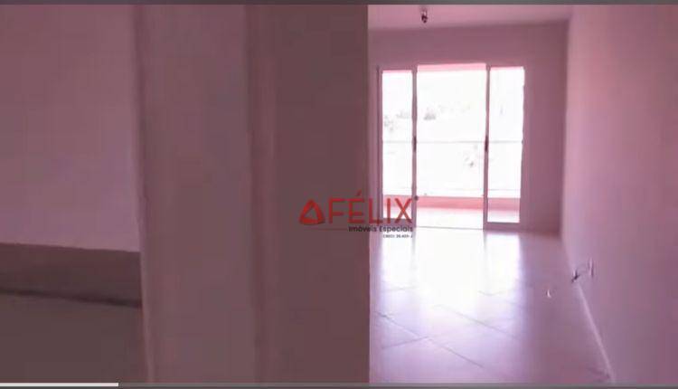 Apartamento à venda com 2 quartos, 77m² - Foto 10