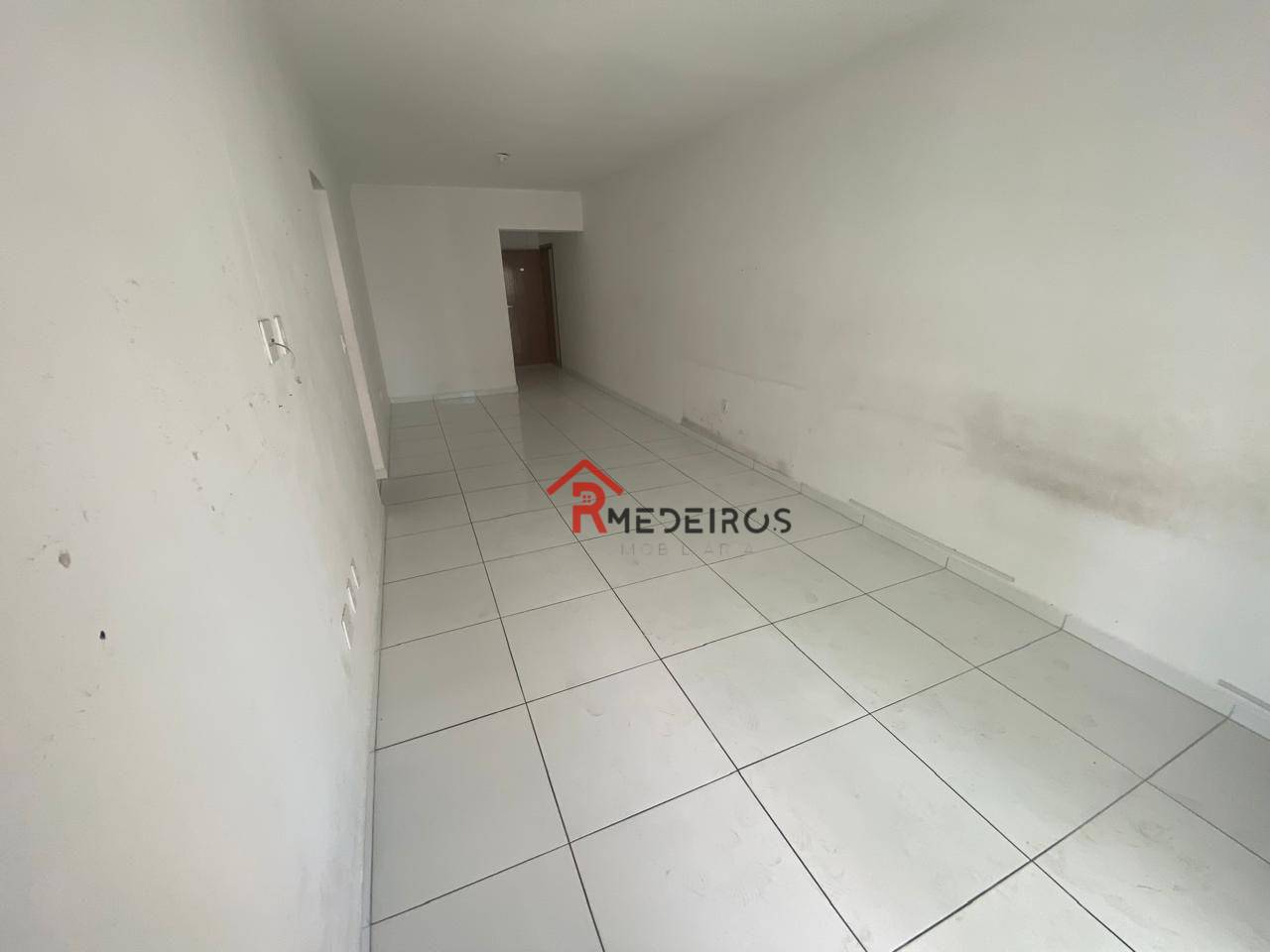 Apartamento à venda com 2 quartos, 106m² - Foto 4