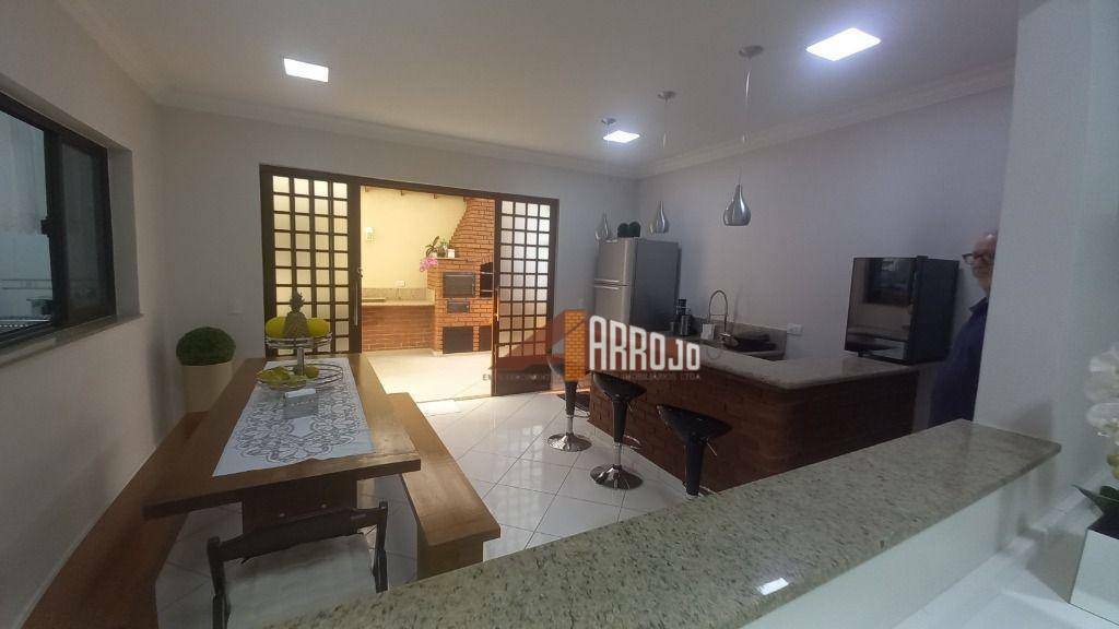 Sobrado à venda com 4 quartos, 480m² - Foto 42