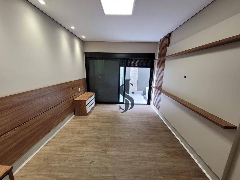 Casa à venda com 4 quartos, 250m² - Foto 26