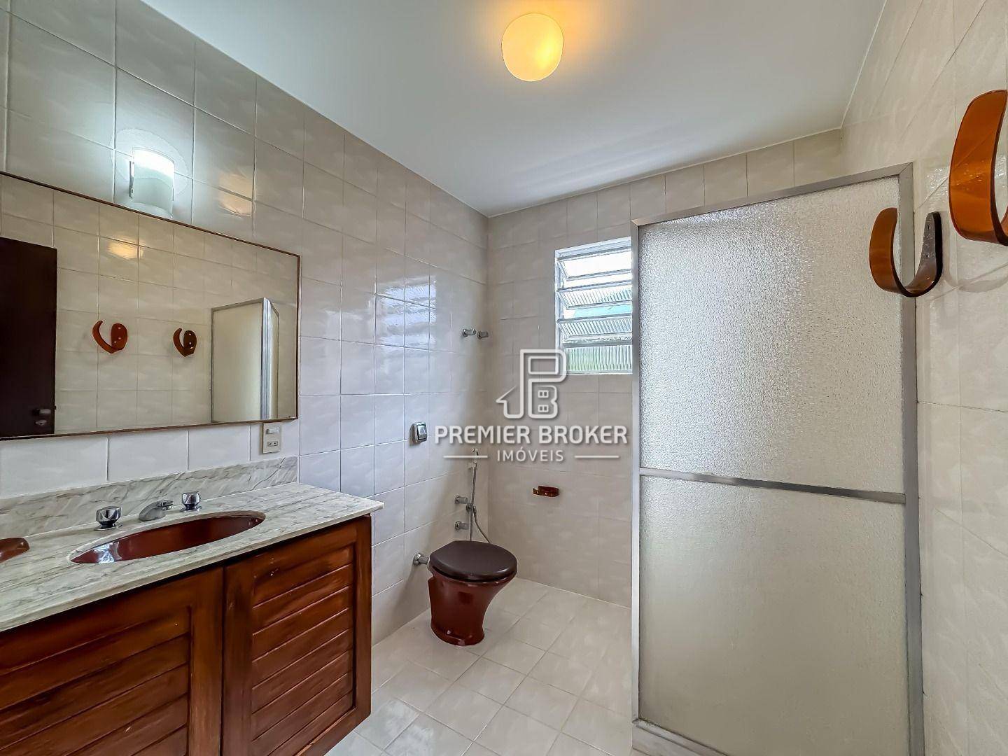 Casa de Condomínio à venda com 4 quartos, 250m² - Foto 22