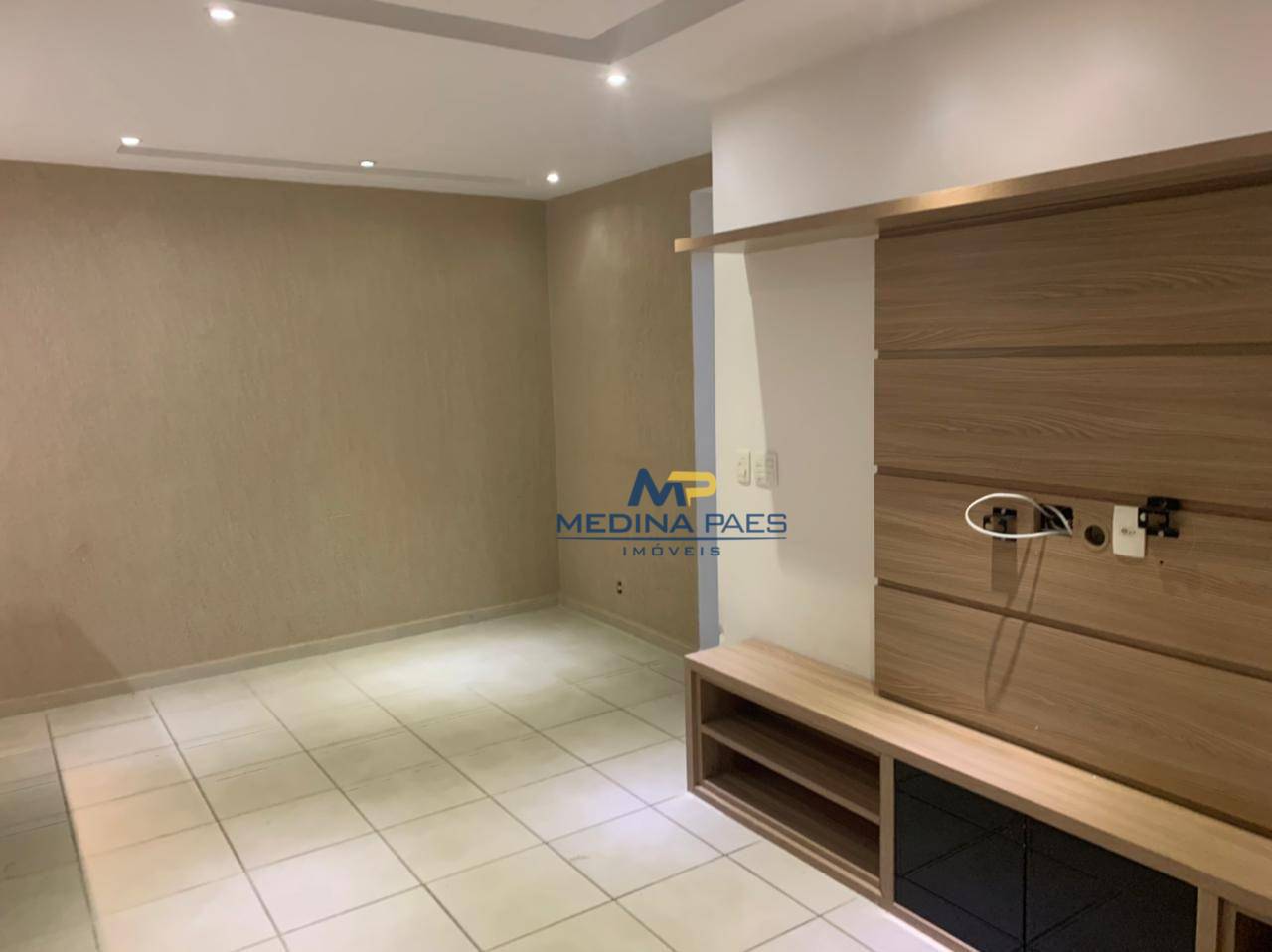 Apartamento à venda com 2 quartos, 60m² - Foto 4