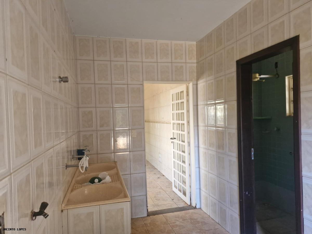 Casa de Condomínio à venda com 3 quartos, 200m² - Foto 37