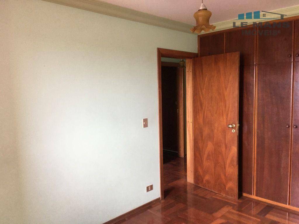 Apartamento à venda com 3 quartos, 127m² - Foto 8