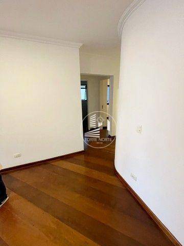 Apartamento à venda com 2 quartos, 70m² - Foto 8