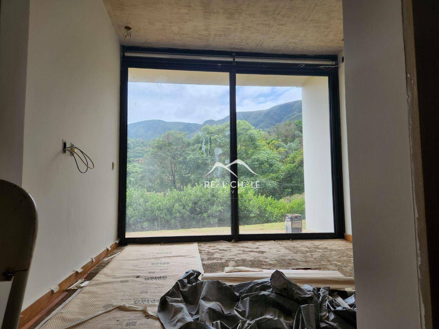 Casa de Condomínio à venda com 4 quartos, 355m² - Foto 12