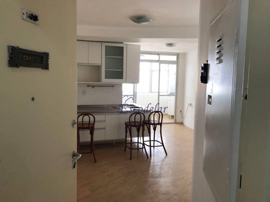 Apartamento à venda com 3 quartos, 180m² - Foto 3