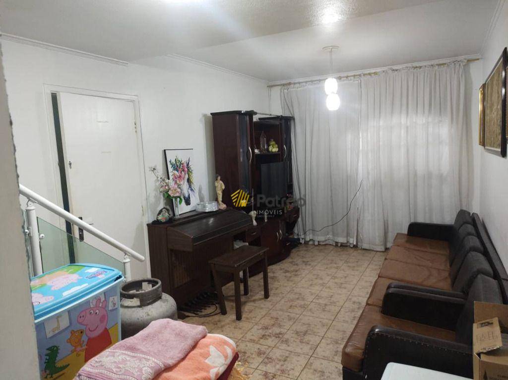 Sobrado à venda com 3 quartos, 135m² - Foto 1