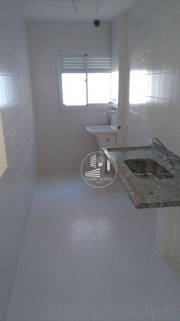 Apartamento à venda com 2 quartos, 141m² - Foto 10