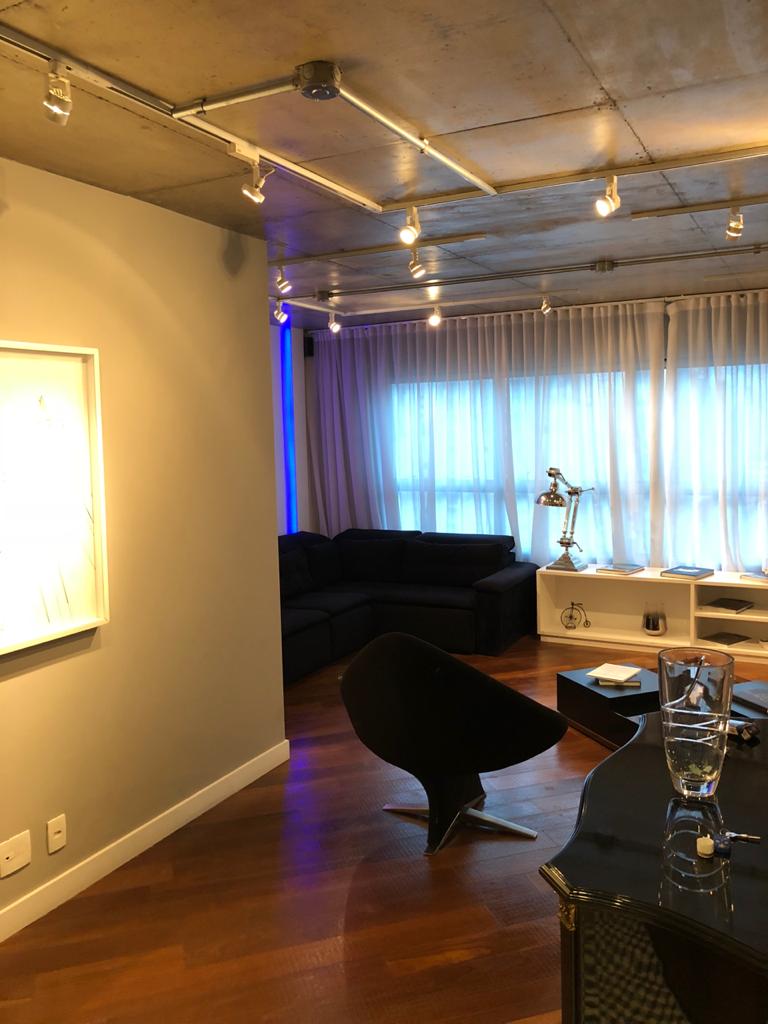 Apartamento à venda com 1 quarto, 70m² - Foto 12