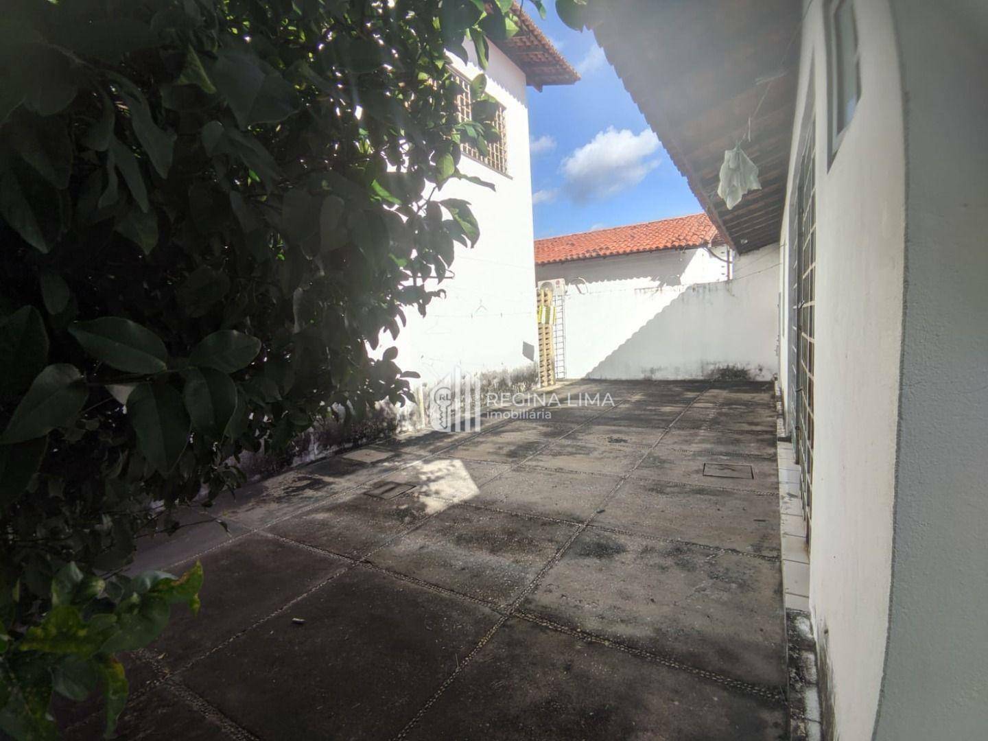 Casa à venda com 3 quartos, 190m² - Foto 9