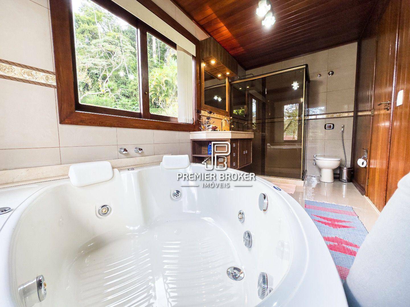 Casa de Condomínio à venda com 6 quartos, 600m² - Foto 21