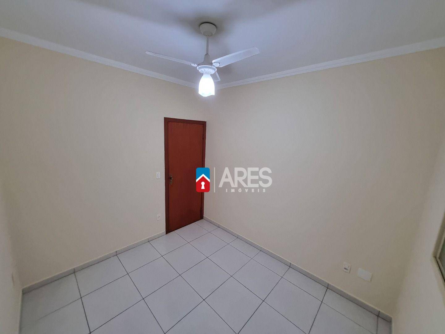 Casa à venda com 3 quartos, 119m² - Foto 11