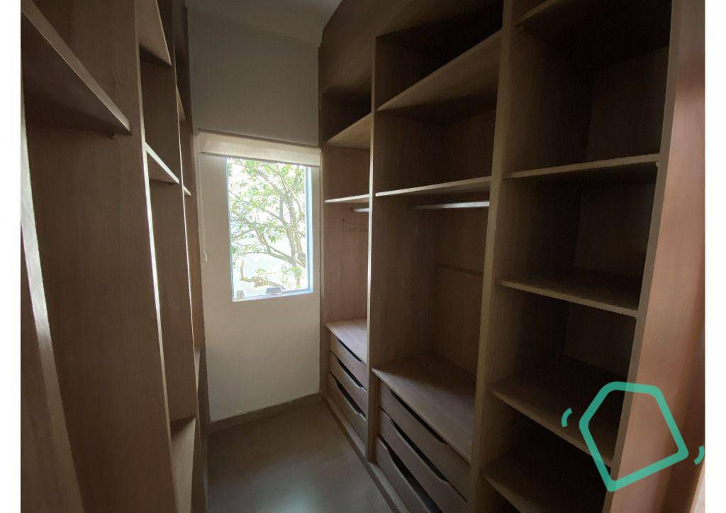 Casa de Condomínio para alugar com 3 quartos, 500m² - Foto 25
