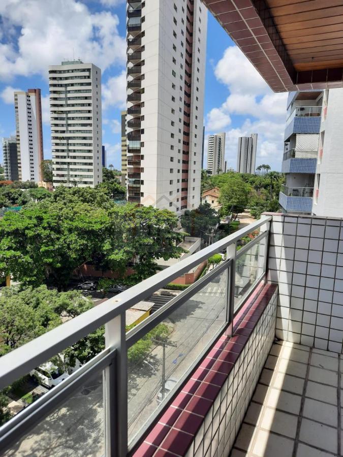 Apartamento à venda com 3 quartos, 81m² - Foto 1