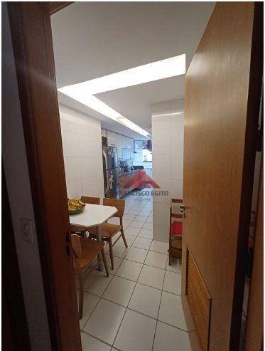 Apartamento à venda com 2 quartos, 89m² - Foto 20