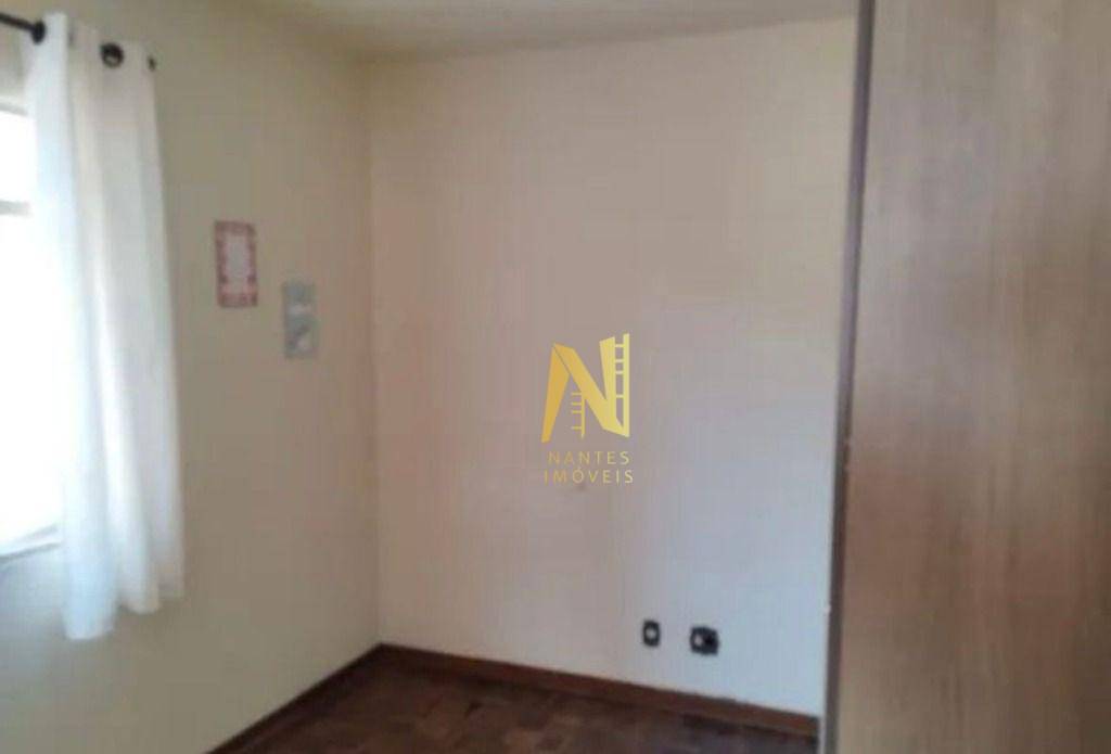 Apartamento à venda com 2 quartos, 63m² - Foto 4