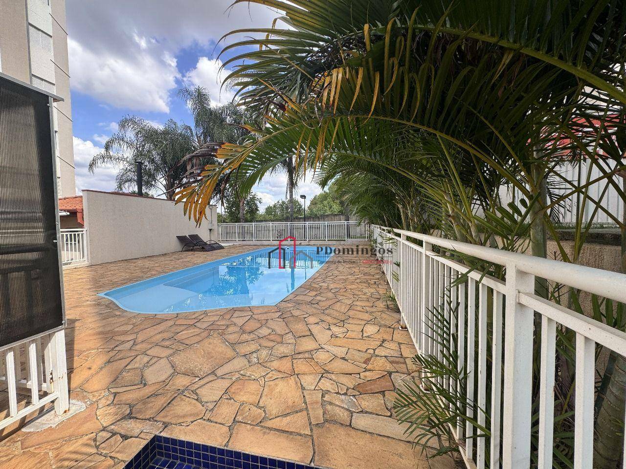 Apartamento à venda e aluguel com 2 quartos, 50m² - Foto 40