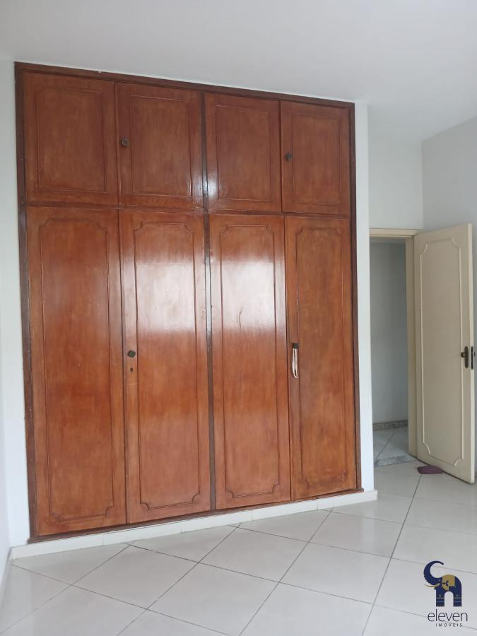 Apartamento à venda com 4 quartos, 200m² - Foto 15