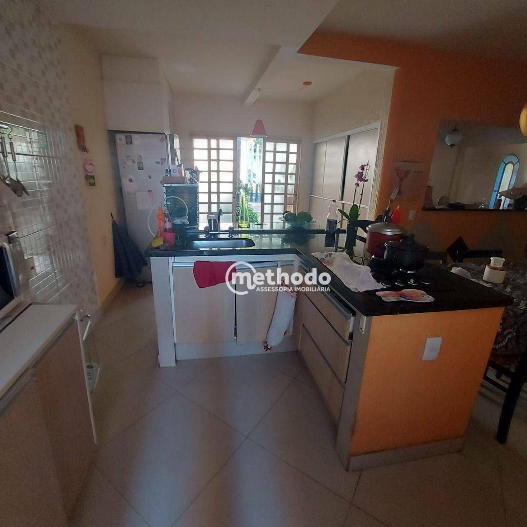 Casa à venda com 3 quartos, 200m² - Foto 6