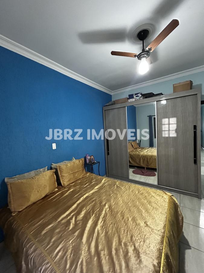 Casa para alugar com 5 quartos, 210m² - Foto 16