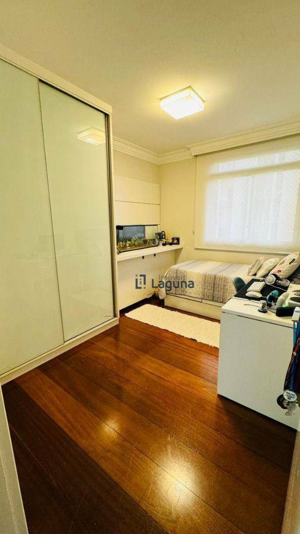 Apartamento à venda com 3 quartos, 160m² - Foto 26