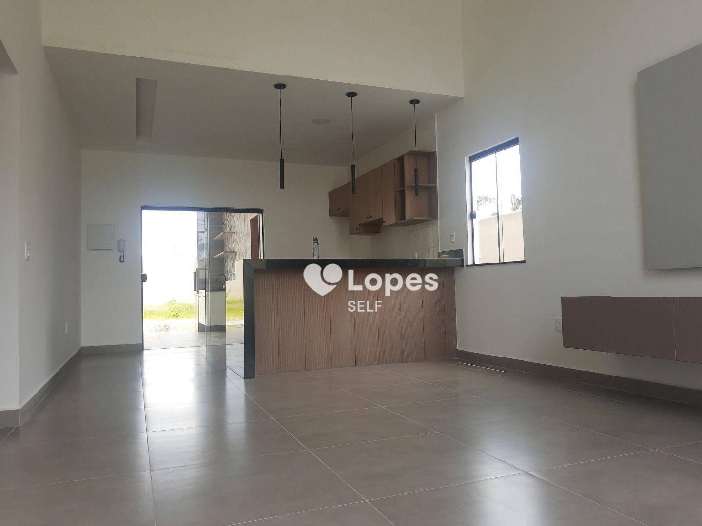 Casa à venda com 3 quartos, 120m² - Foto 4