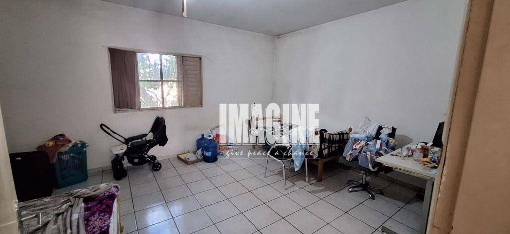 Sobrado à venda com 3 quartos, 200m² - Foto 28