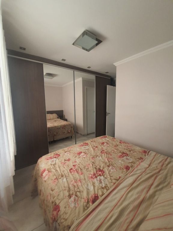 Apartamento à venda com 3 quartos, 82m² - Foto 11