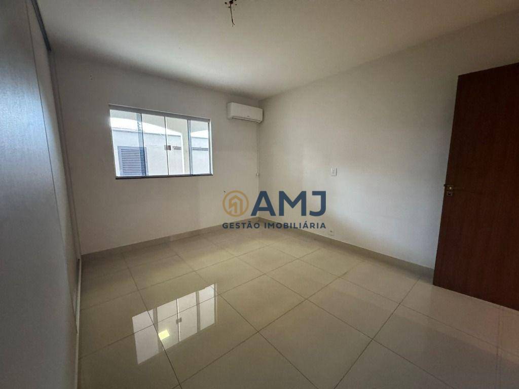 Casa para alugar com 3 quartos, 301m² - Foto 16