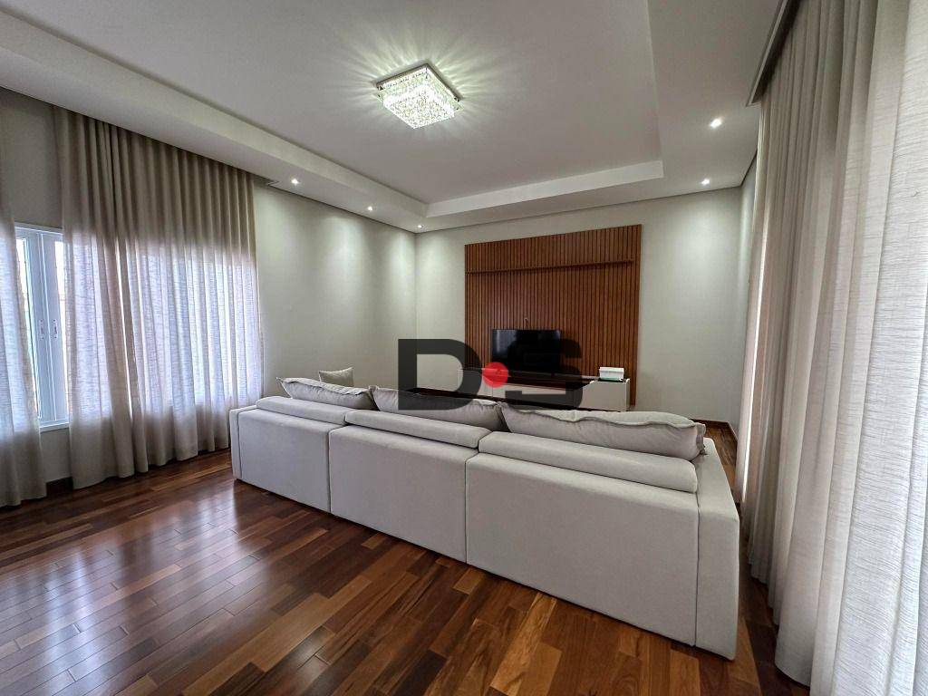 Casa de Condomínio à venda com 3 quartos, 460m² - Foto 1