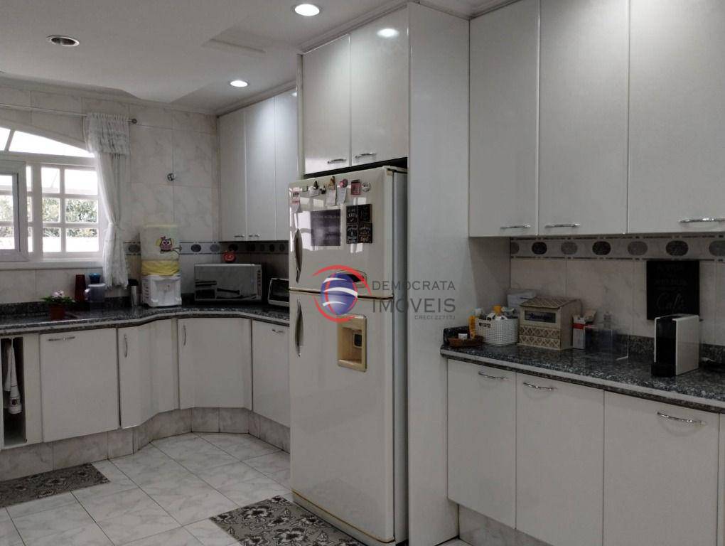 Sobrado à venda com 3 quartos, 340m² - Foto 22