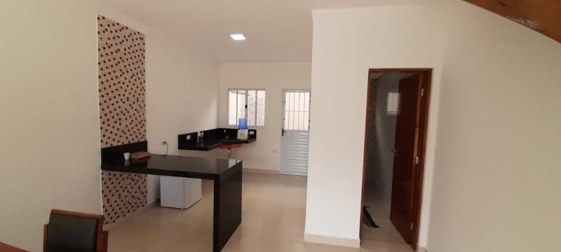 Casa à venda com 2 quartos, 84m² - Foto 4