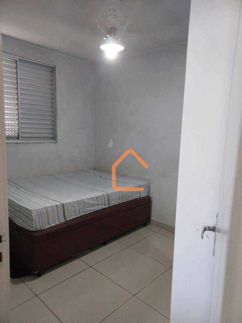 Apartamento para alugar com 2 quartos, 50m² - Foto 14