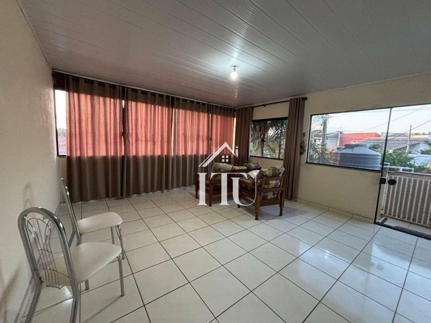 Casa para alugar com 2 quartos, 100m² - Foto 4