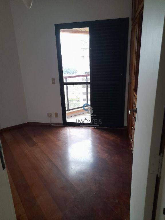 Apartamento à venda com 3 quartos, 117m² - Foto 13