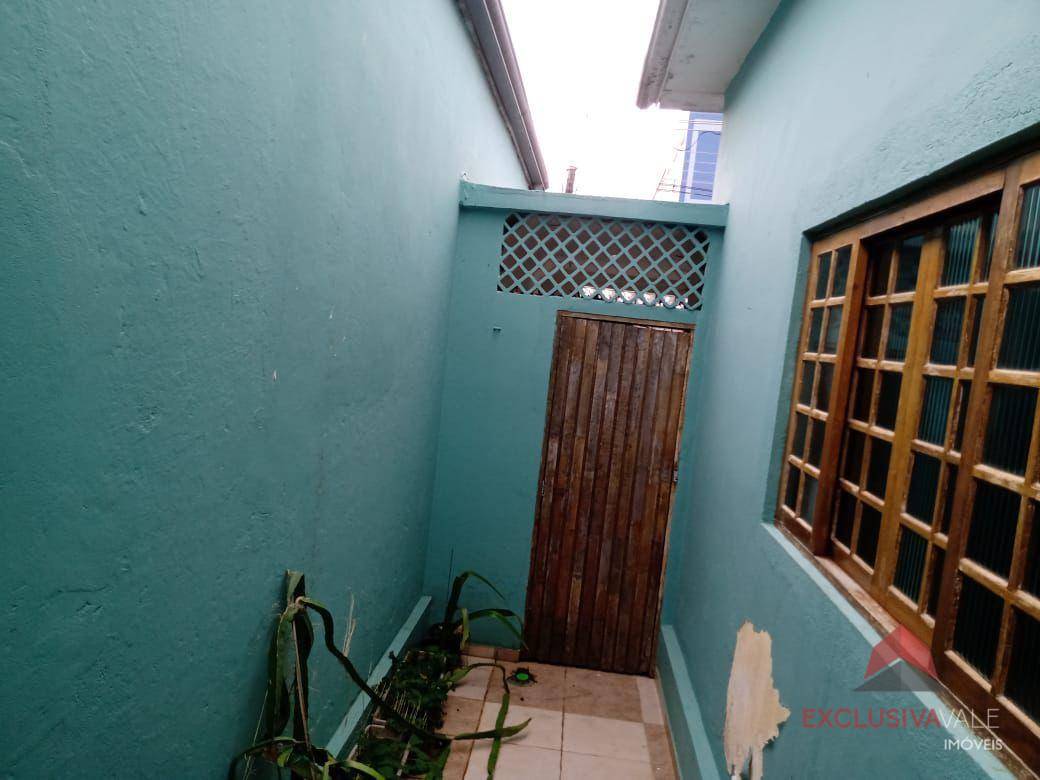Casa à venda com 3 quartos, 200m² - Foto 3