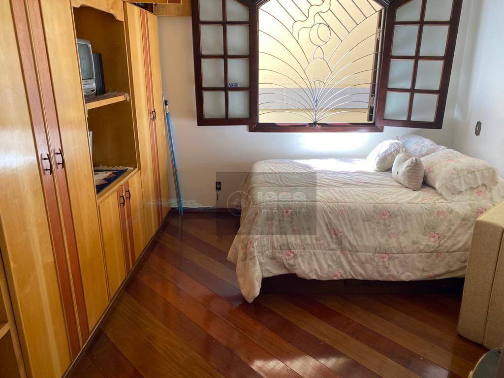 Sobrado à venda com 4 quartos, 400m² - Foto 32