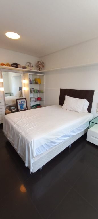 Apartamento à venda com 3 quartos, 270m² - Foto 29