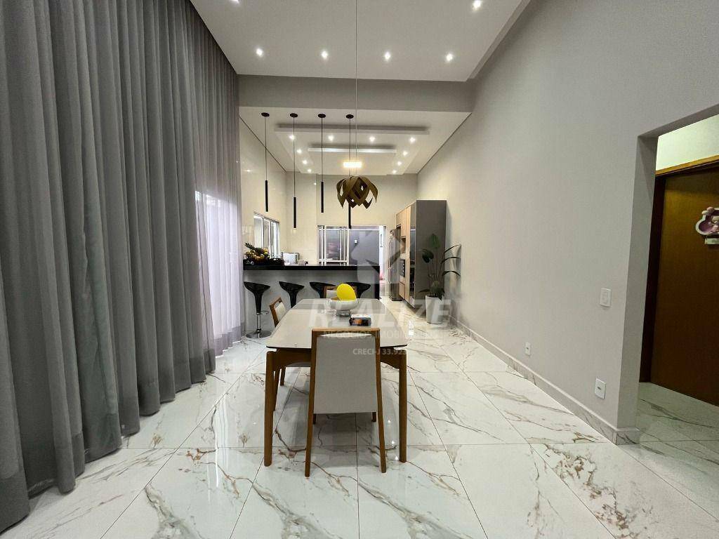 Casa à venda com 3 quartos, 210m² - Foto 8