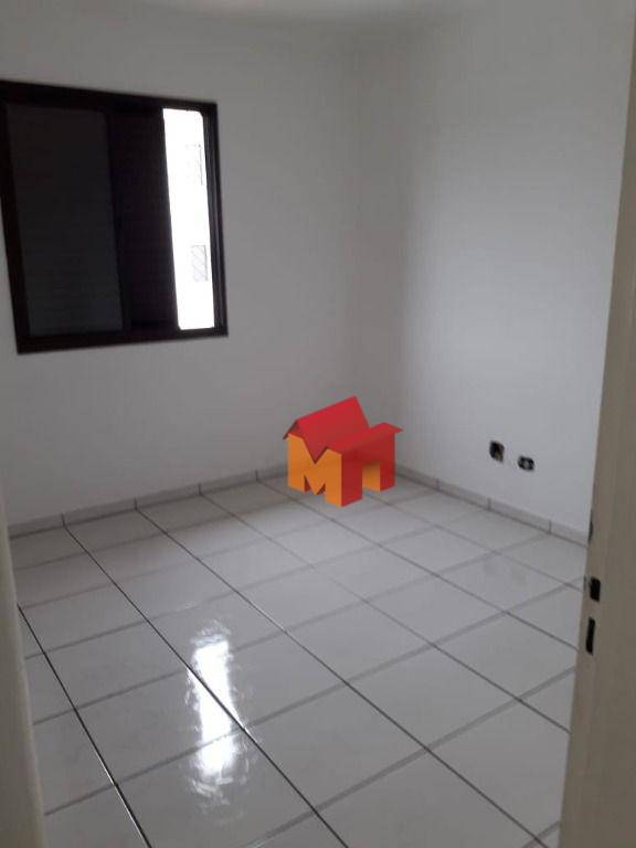 Apartamento à venda com 3 quartos, 69m² - Foto 4