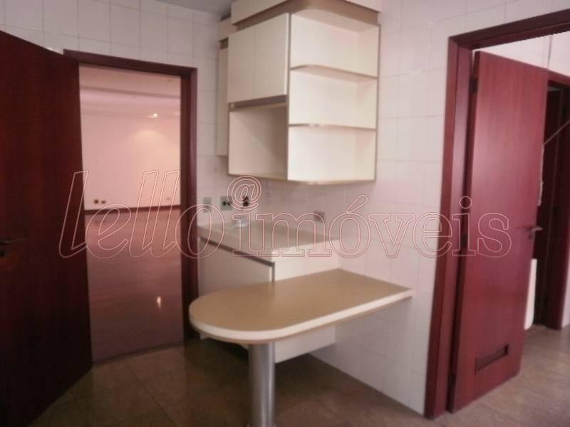 Apartamento para alugar com 3 quartos, 130m² - Foto 20