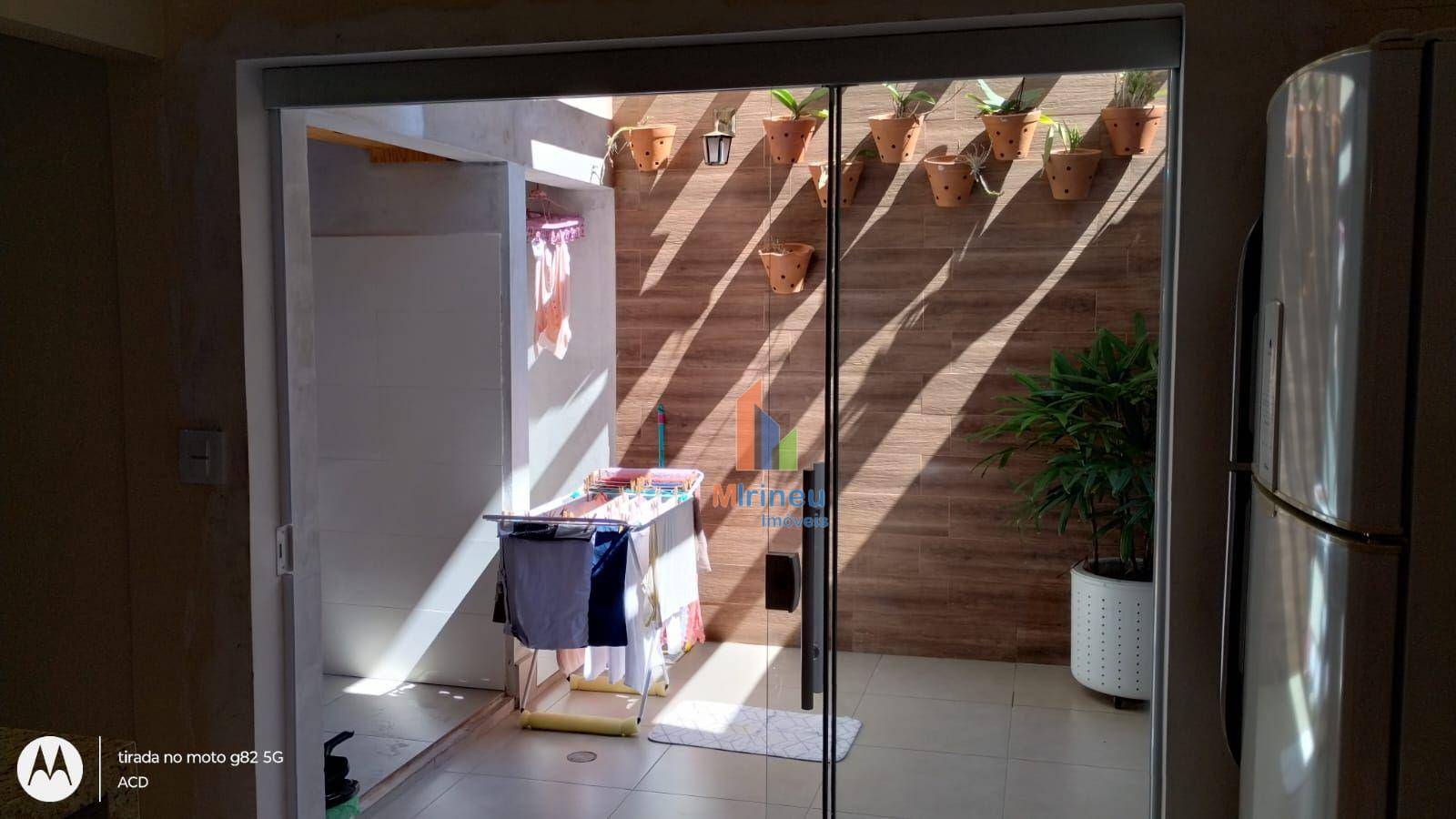 Sobrado à venda com 3 quartos, 147m² - Foto 1