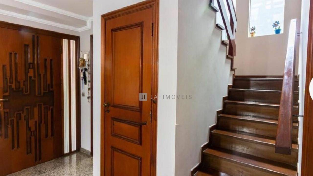 Sobrado para alugar com 4 quartos, 340m² - Foto 10