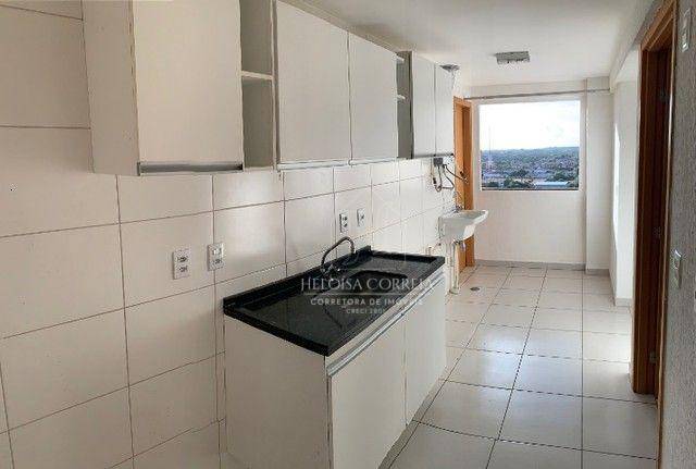 Apartamento à venda com 3 quartos, 76m² - Foto 2